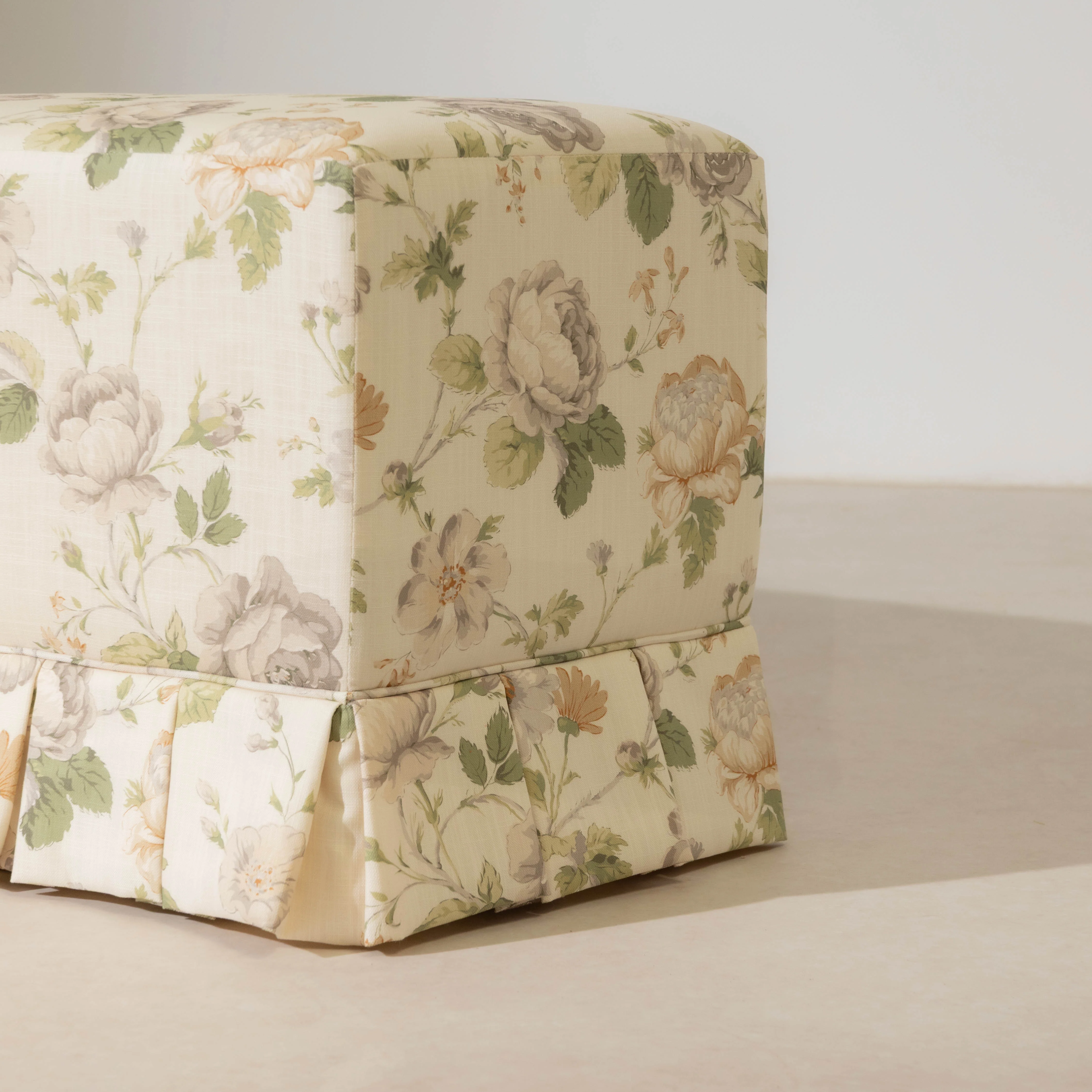 Box-Pleat Bench - Daisy - Image 3