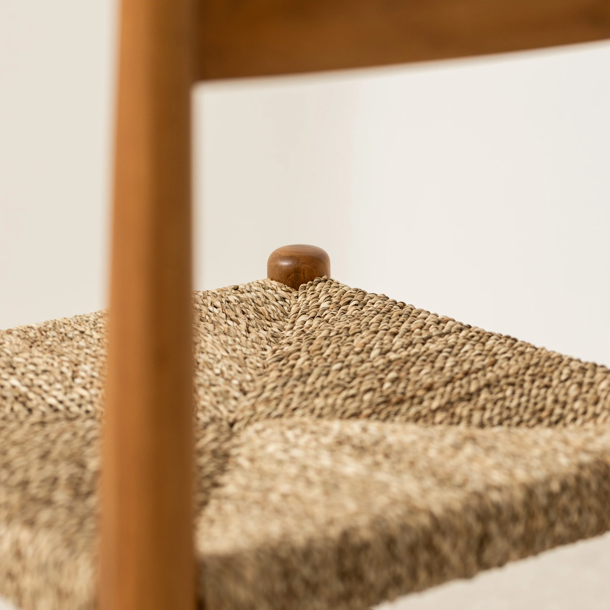 Finials Bar Stool with Rope Seat - Image 4