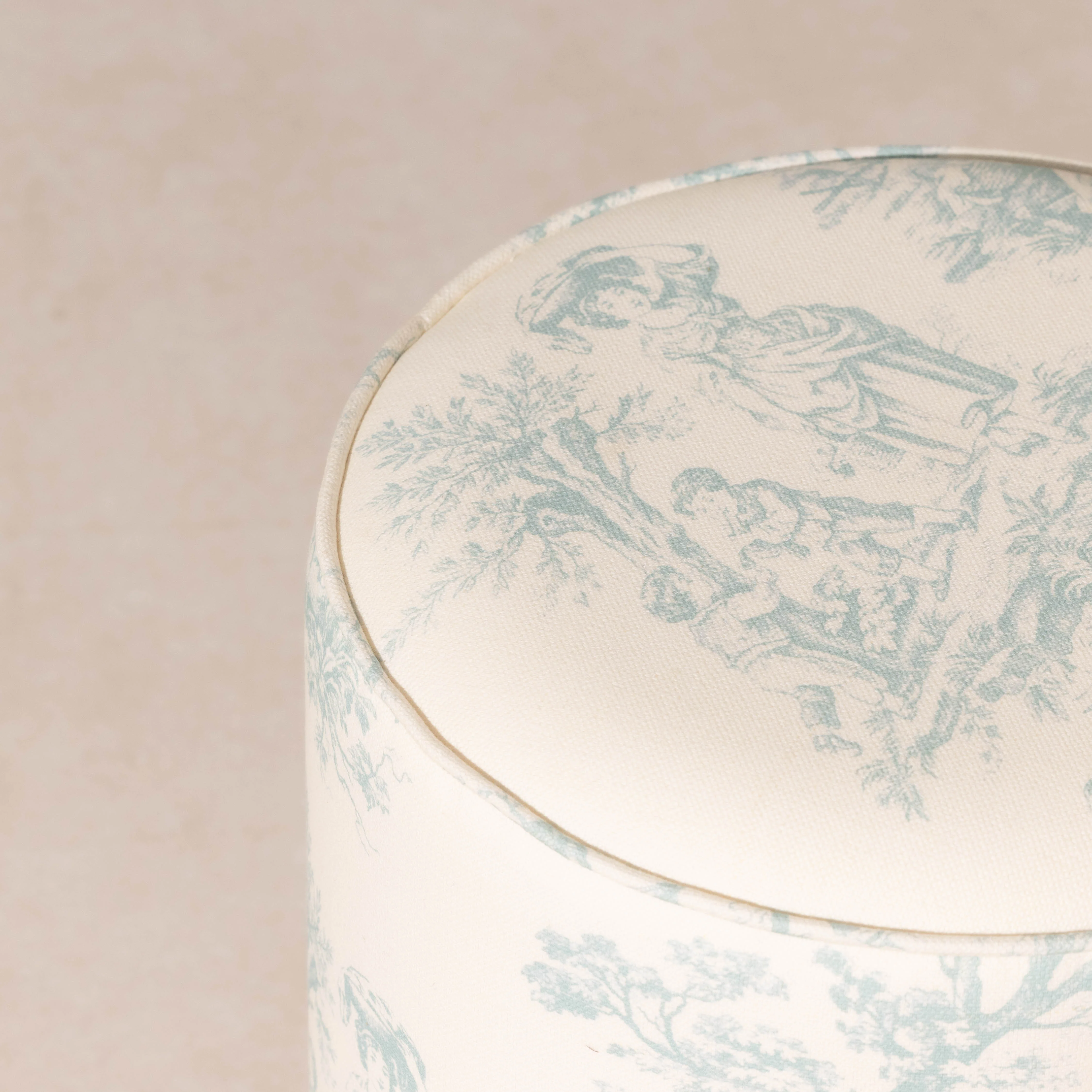 Frill Pouffe - Toile Du Jouy - Image 2