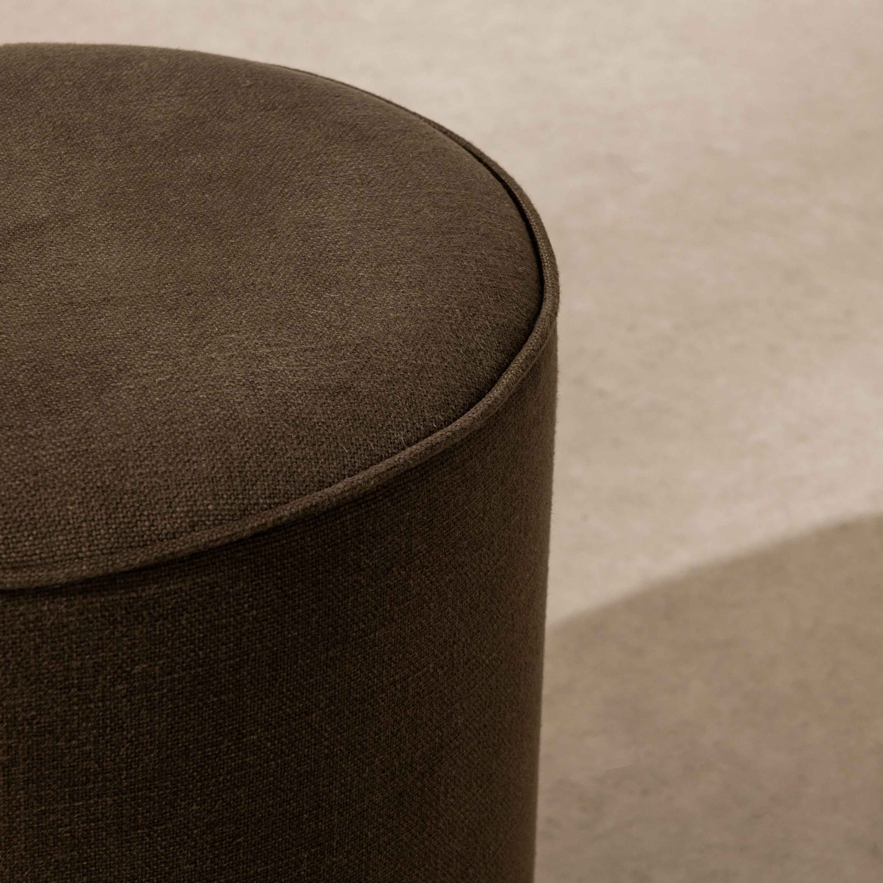 Frill Pouffe - Image 4