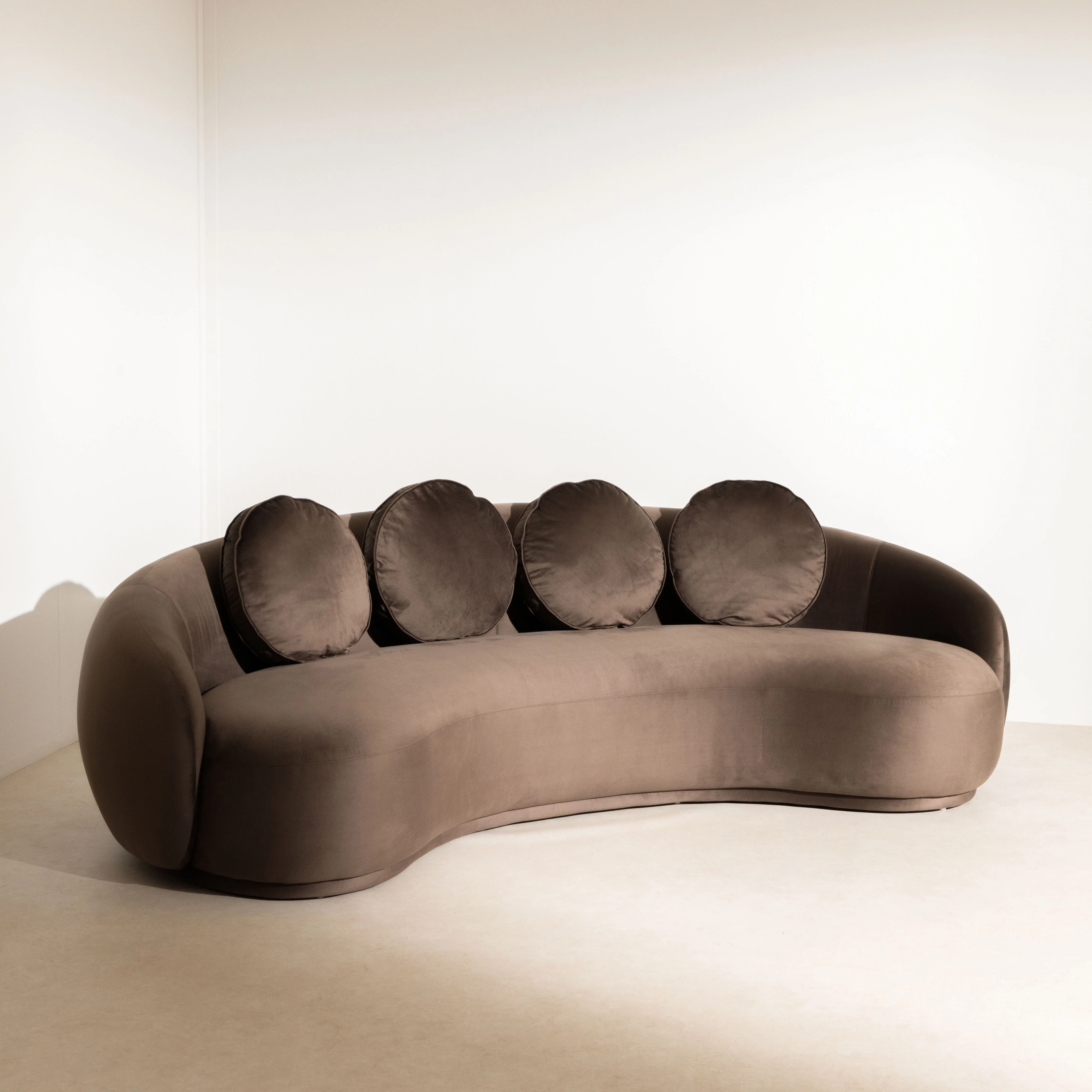 No.17 The Atelier Curved Sofa - Image 4