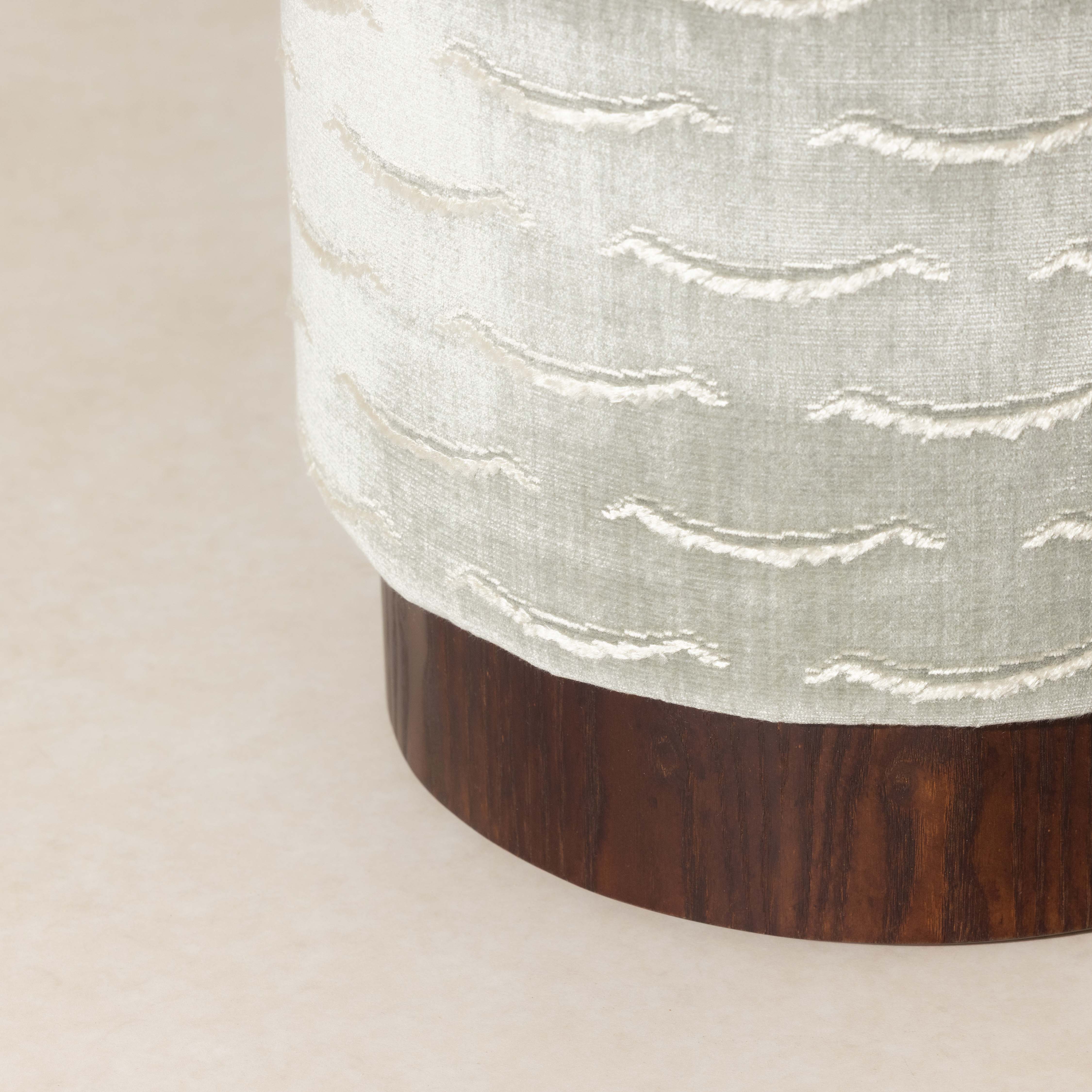 Velvet Pouffe with Walnut Plinth - Nouvelles - Image 3